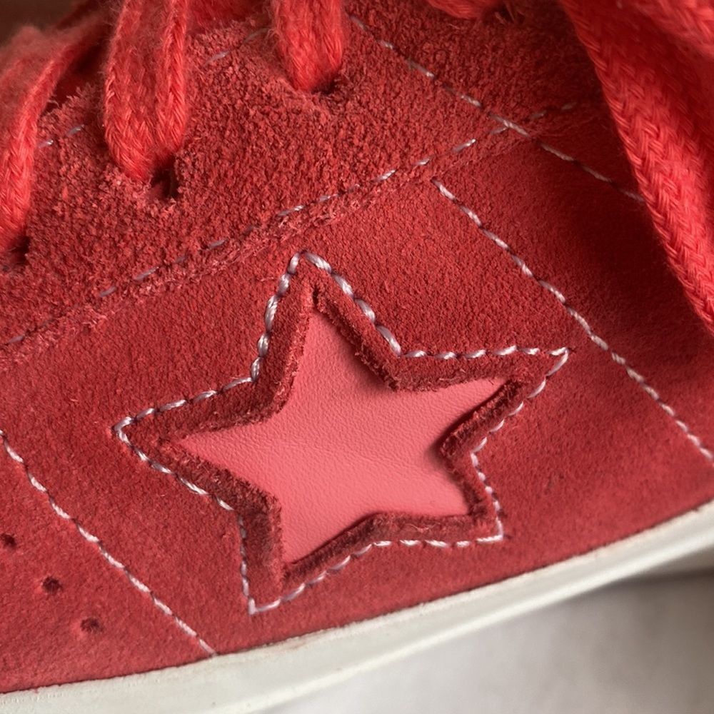 CONVERSE Women’s Suede Leather Sneakers Size 9 - Picture 7 of 9